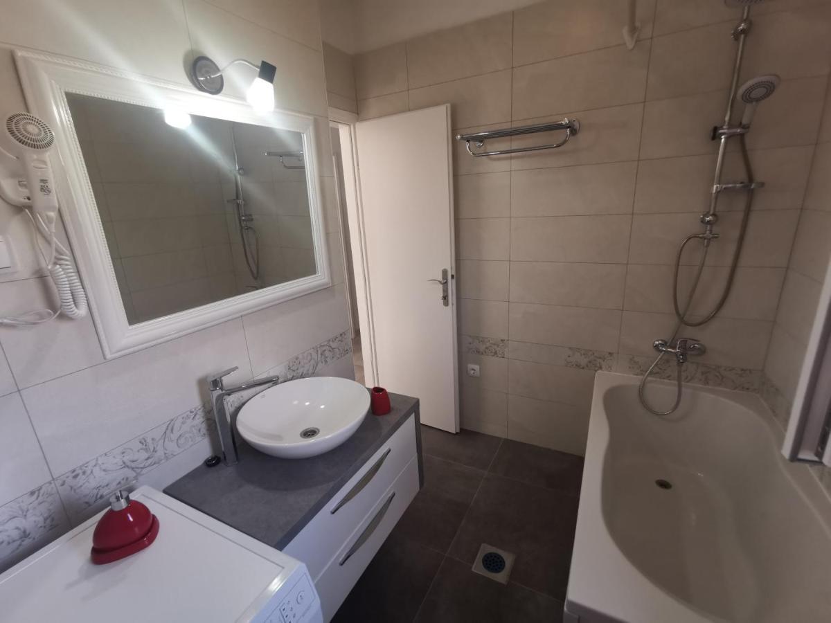 Apartments Lumbardina Лумбарда Екстериор снимка