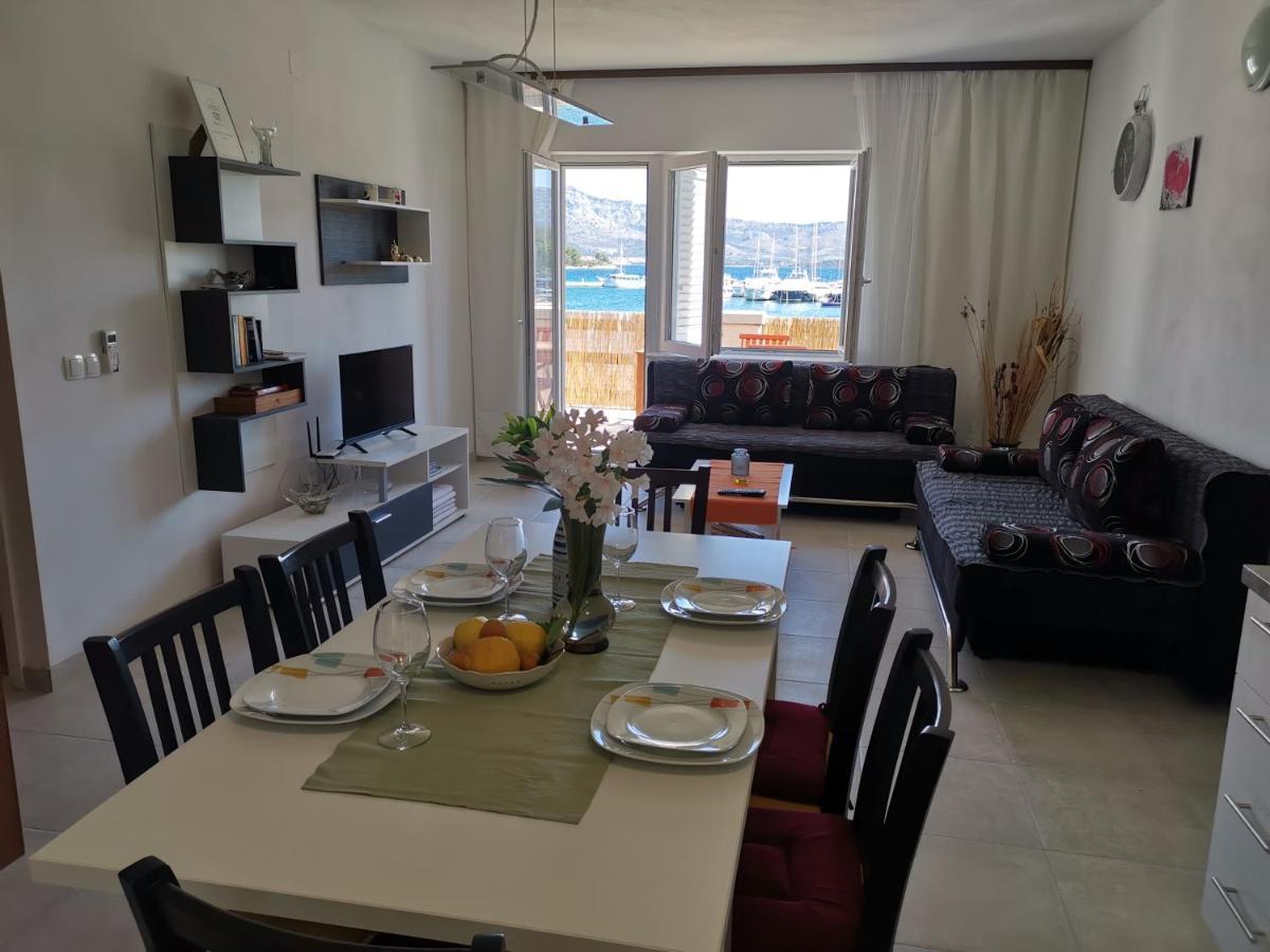Apartments Lumbardina Лумбарда Екстериор снимка