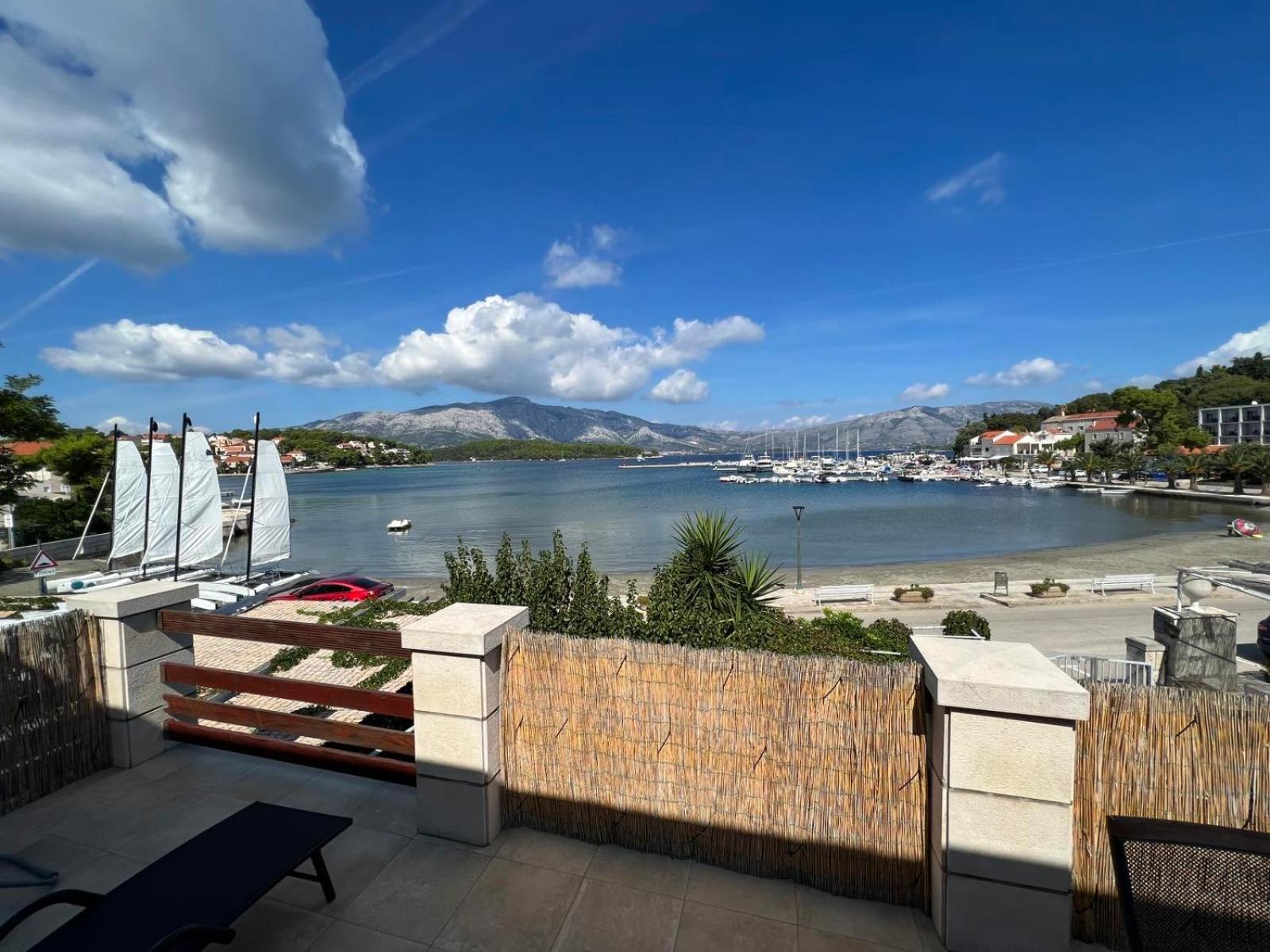 Apartments Lumbardina Лумбарда Екстериор снимка