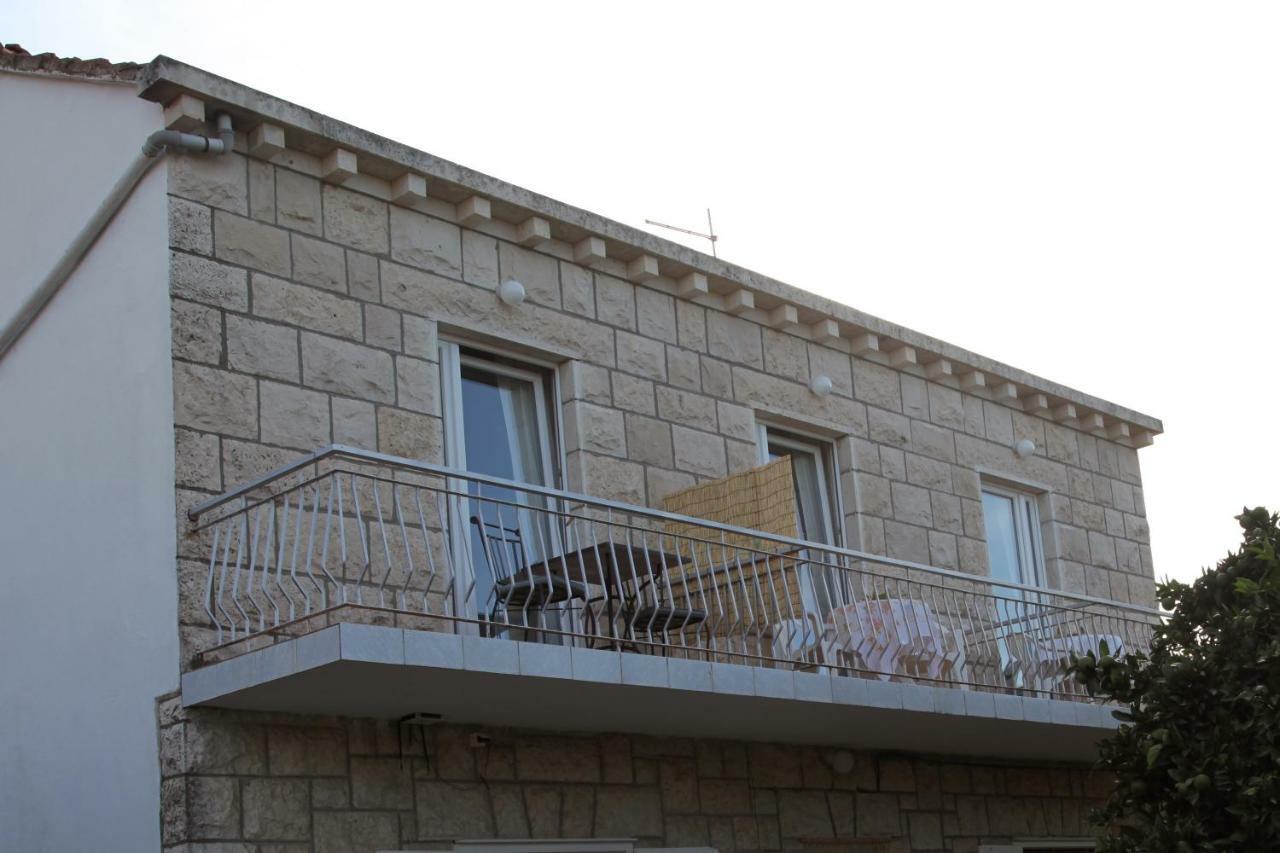 Apartments Lumbardina Лумбарда Екстериор снимка