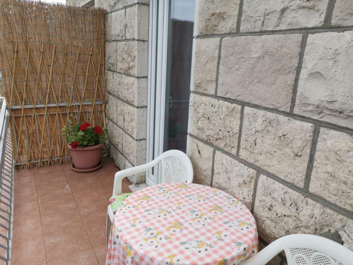 Apartments Lumbardina Лумбарда Екстериор снимка